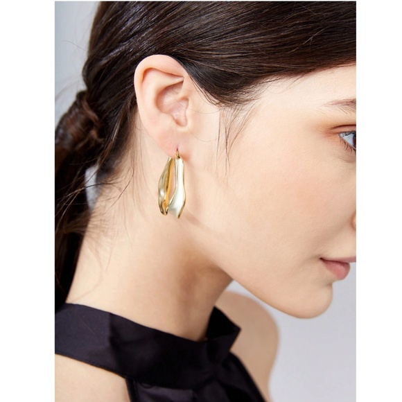 Yellow Gold Tone Irregular Shape Hoops Off White Filling - Picture 6 of 8